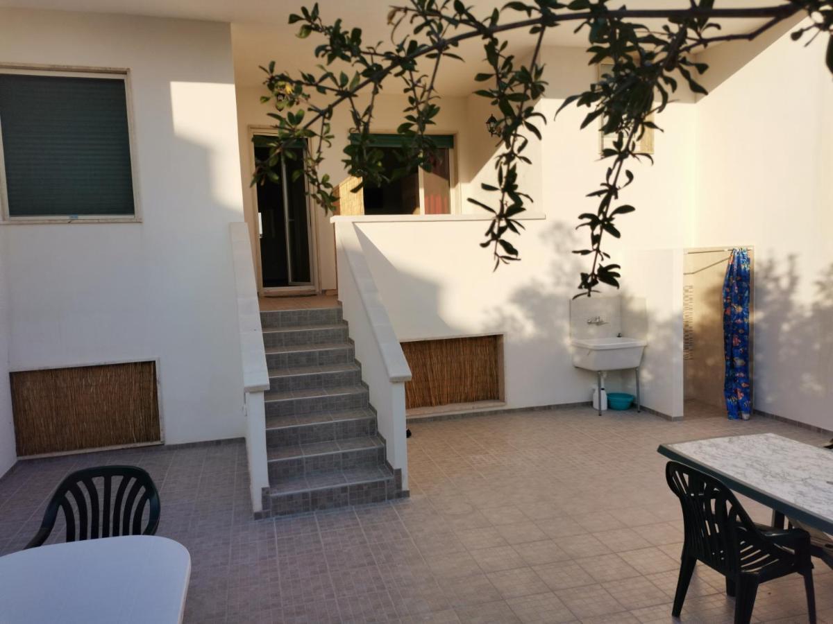 Via Alessandria Hotel Racale Exterior foto