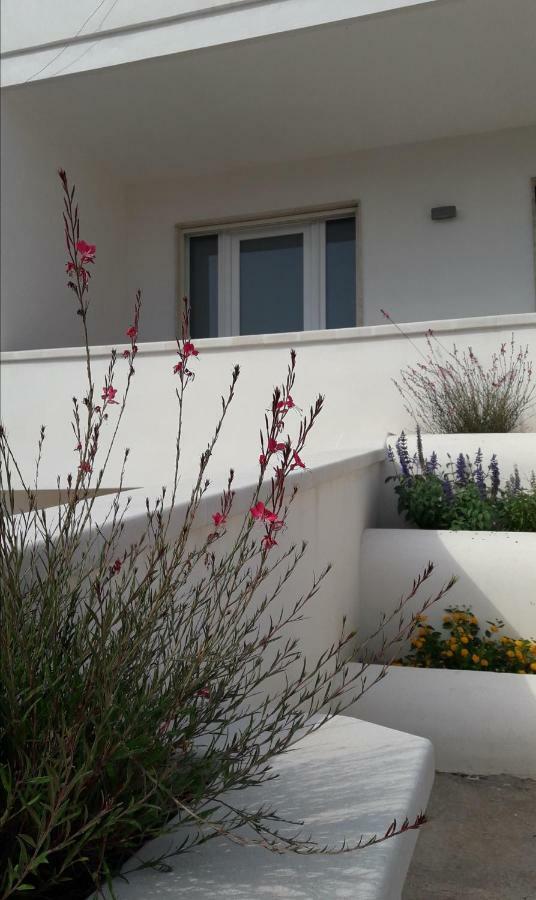 Via Alessandria Hotel Racale Exterior foto